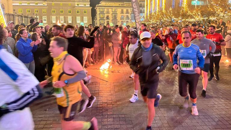 Fotogalería: La noche en la que Jaén ardió y corrió al unísono por la San Antón