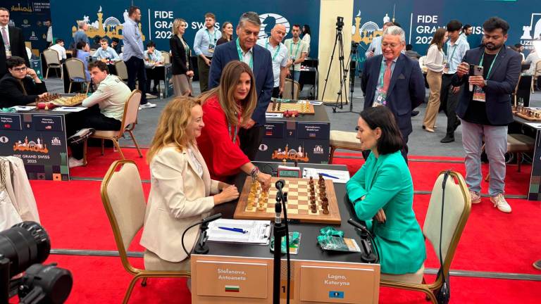 La cuenta atrás para el Mundial de Ajedrez en Linares comienza en Uzbekistán