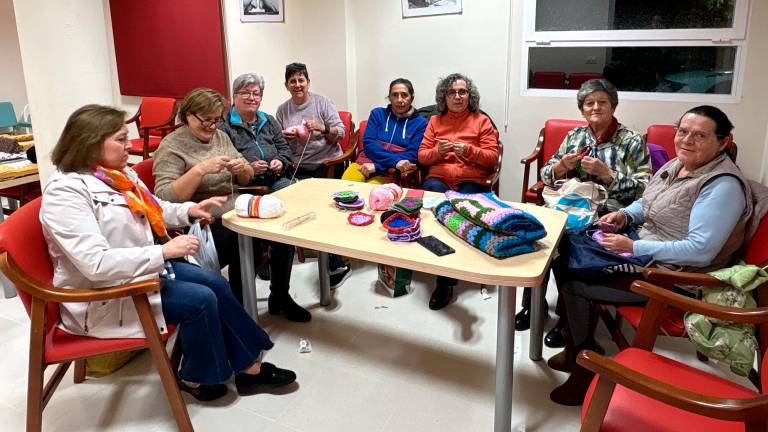 Noalejo, puntada a puntada, da forma a Enganchadas de un Hilo 2025 (II): Tres astronautas españolas