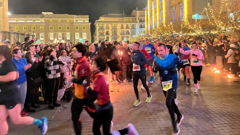 Fotogalería: La noche en la que Jaén ardió y corrió al unísono por la San Antón