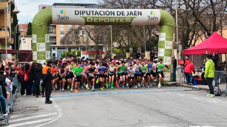 <i>Primera prueba XVII Gran Premio de Carreras Populares en Mancha Real. / Diputación de Jaén.</i>