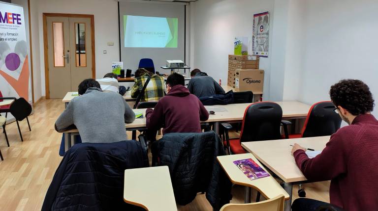 <i>Participantes en el programa EPES. / Ayuntamiento de Jaén. </i>