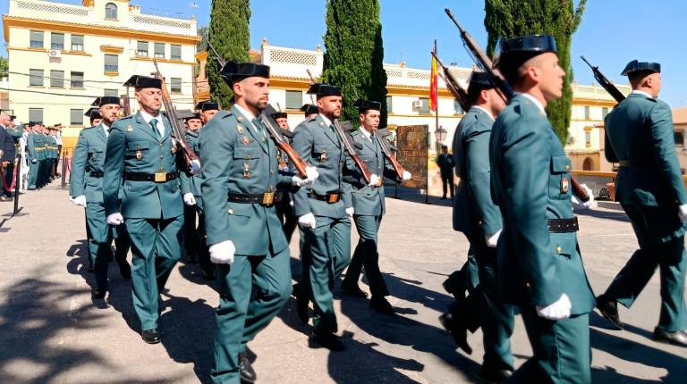 <i>Acto con motivo del 182 aniversario de la fundación de la Guardia Civil. / Diario JAÉN.</i>