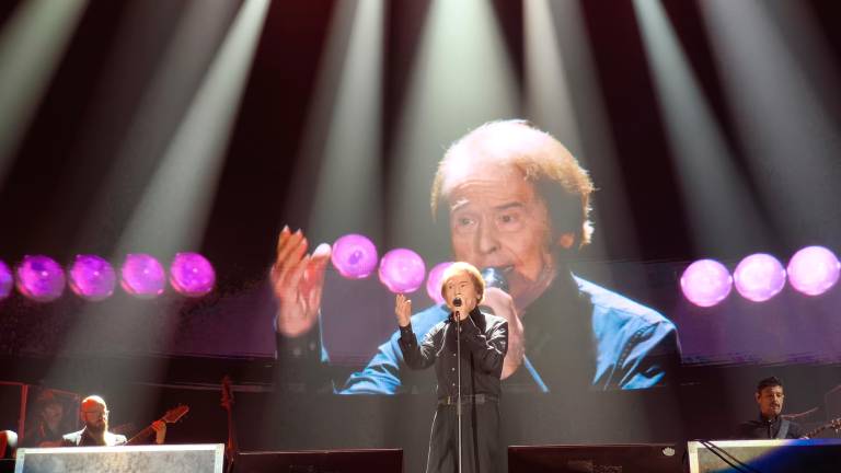 Fotogalería: Así se vivió el concierto de Raphael desde la pista