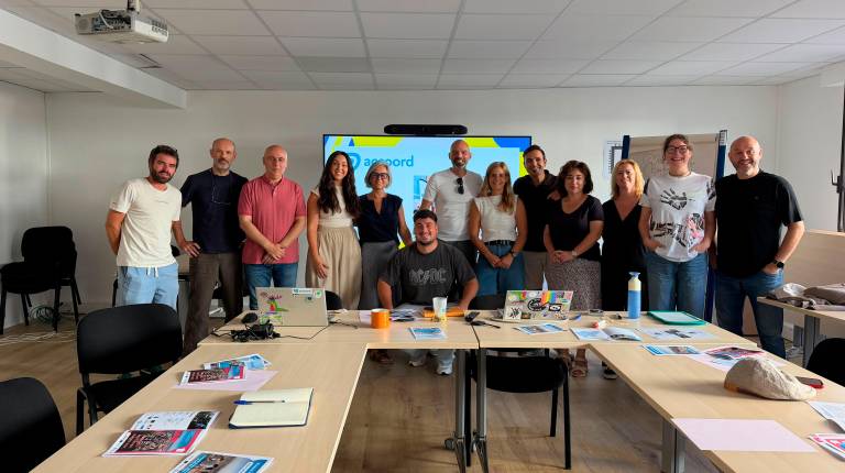 <i>Encuentro de trabajo de juventud del proyecto europeo en Nantes. / Diputación de Jaén. </i>