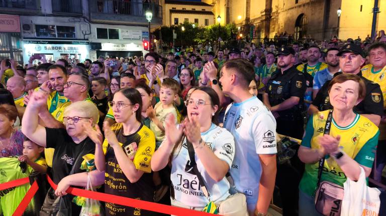 Los mejores momentos de la celebración de la Copa del Rey del Jaén Paraíso Interior