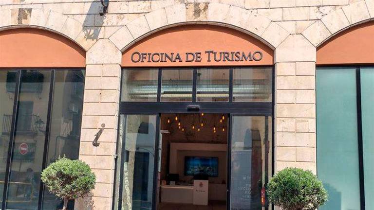 Reabre la Oficina de Turismo tras más de un mes cerrada