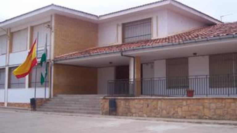 El Ayuntamiento de Navas pide a la Junta reducir la ratio en el CEP Virgen de la Estrella