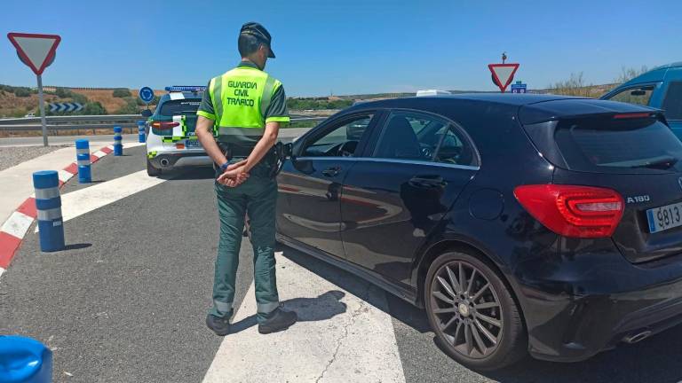 Investigan a tres sevillanos por robo con fuerza en Sabiote