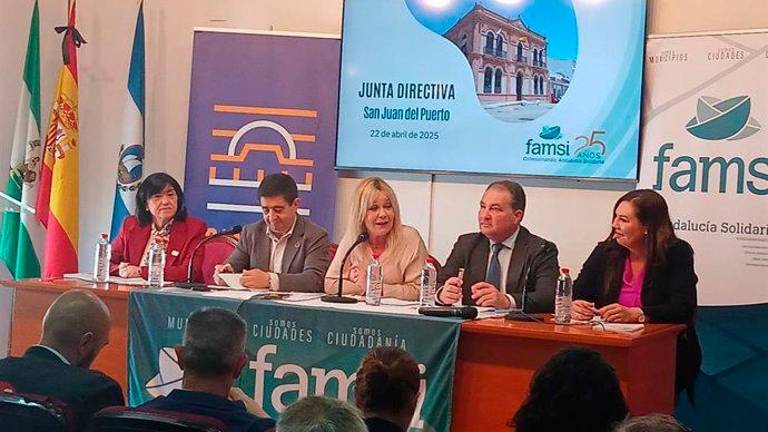 Junta directiva de Famsi en Huelva. 
