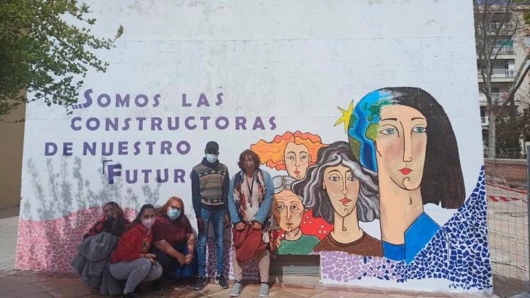 El Valle muestra su nuevo mural por el Día de la Mujer