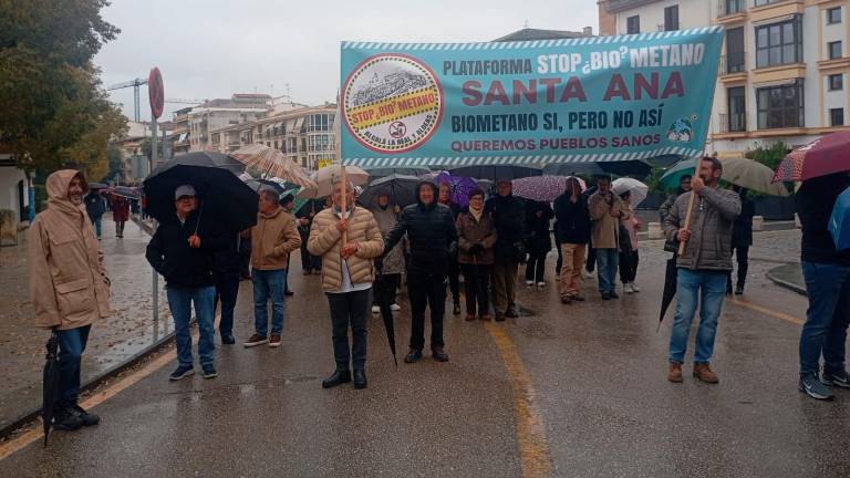 Más de 1.500 personas se manifiestan contra la planta de biometano de Alcalá la Real