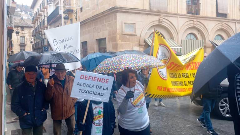 Más de 1.500 personas se manifiestan contra la planta de biometano de Alcalá la Real