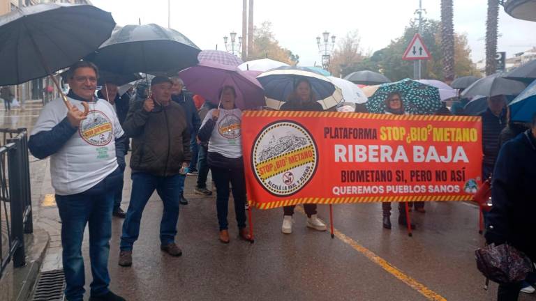 Más de 1.500 personas se manifiestan contra la planta de biometano de Alcalá la Real
