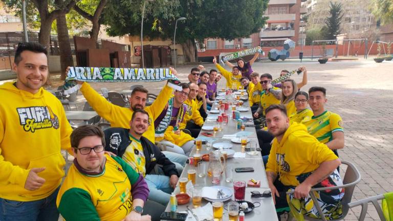 La “marea amarilla” ya está en Murcia para apoyar al Jaén Paraíso Interior