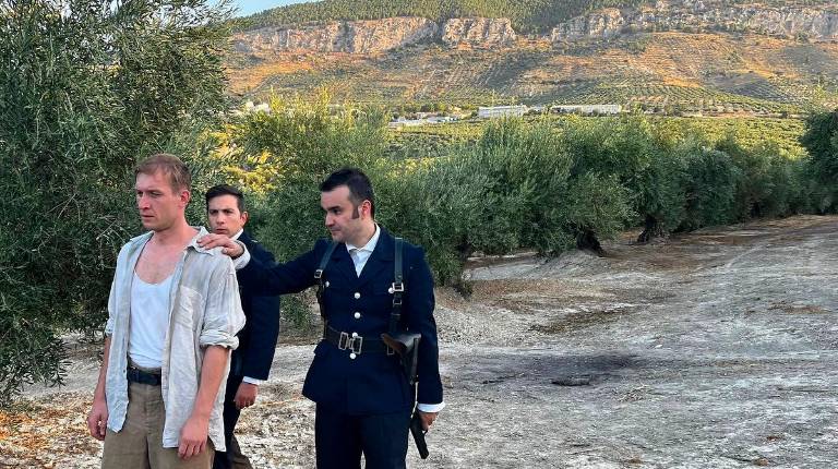 <i>Sergio Molina, Igor Korus y Carlos Aceituno durante el rodaje de una de las escenas del largometraje.</i>