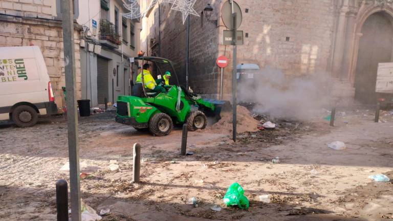 Intensificación de la limpieza tras la Carrera de San Antón y las lumbres