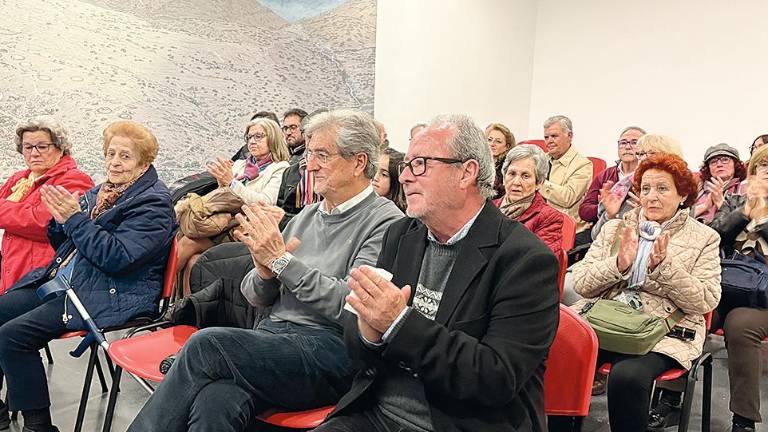 Socorro Mármol se encuentra con las raíces que dan voz a su poesía