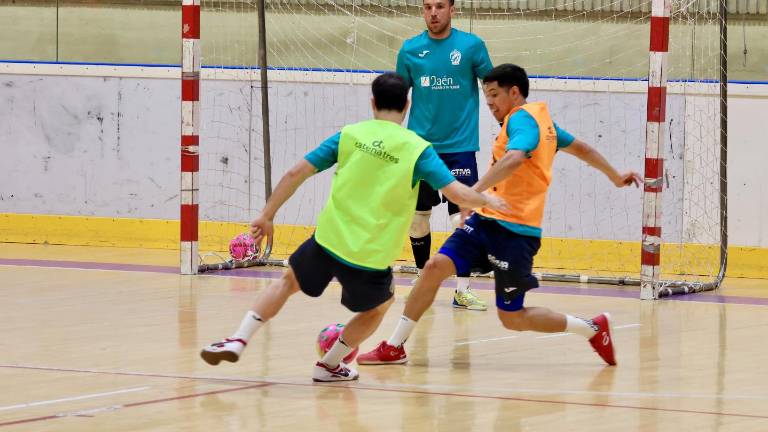 El Avanza Jaén, obligado a ganar para luchar por la permanencia