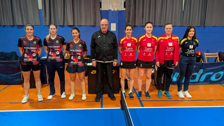 El CTT Tramuntana Figueres y el Hujase Jaén Paraíso Interior, antes del enfrentamiento. / Hujase Jaén Paraíso Interior.