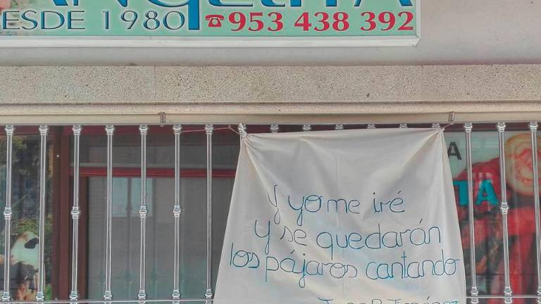 Versos caídos del balcón ilustran Santiago-Pontones