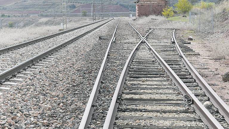 Las propuestas ferroviarias son un tren fuera de las vías