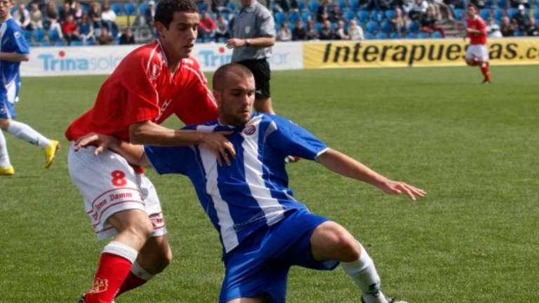 Ángel Martínez ficha por el Linares para darle jerarquía en defensa