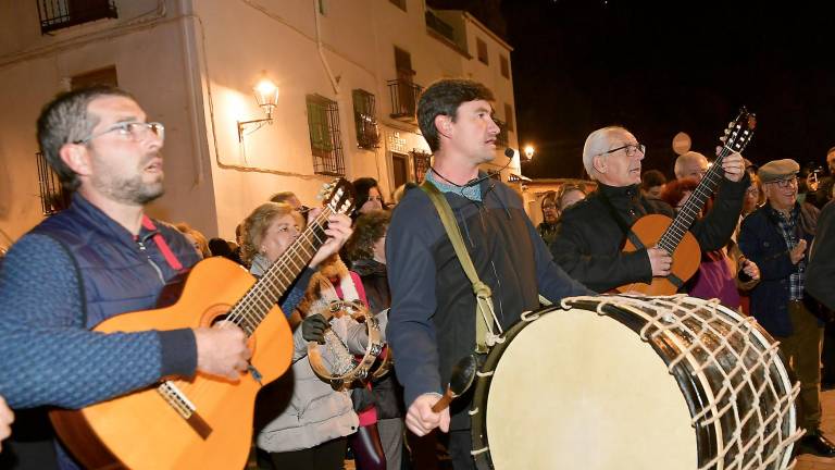 Disfrute de los mejores momentos de La Tambora de Cambil