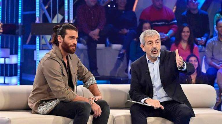 Can Yaman visita Españay participa en Telecinco