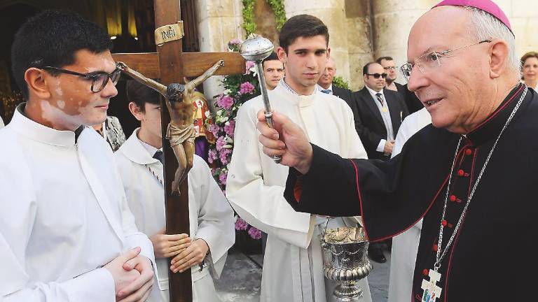 Un sinfín de flores y honores para la Reina de San Ildefonso