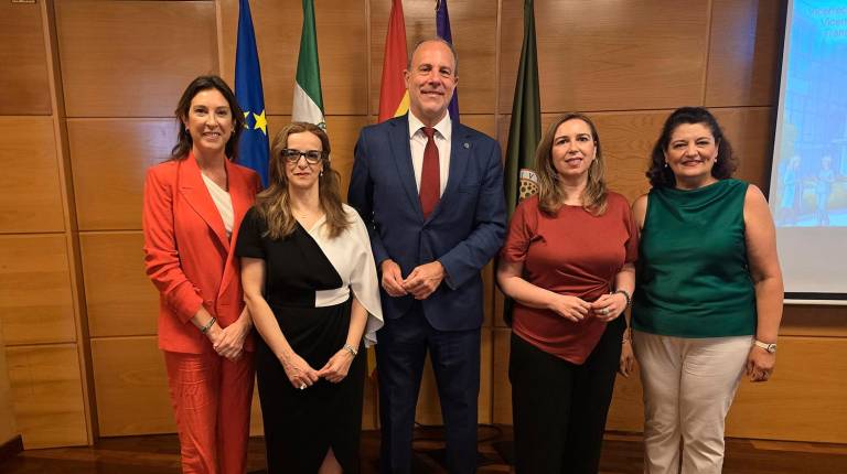 <i>Jornada conjunta bajo el lema “Compromiso con la salud”: / UJA.</i>