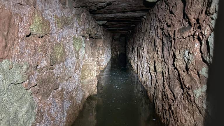 Bajo los pies de Arquillos: Un mundo subterráneo que reescribe su historia