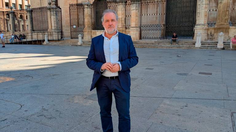 <i>El concejal de Hacienda del Ayuntamiento de Jaén, Francisco Lechuga, en imagen de archivo. / Ayuntamiento de Jaén. </i>