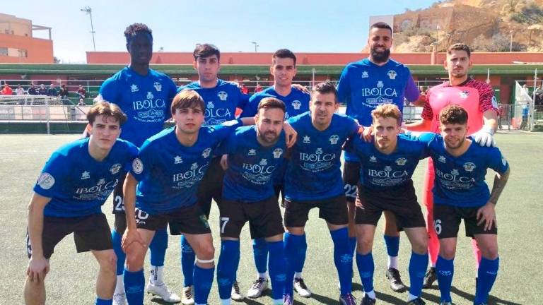 Victoria de peso del Porcuna ante el Poli Almería (1-2)
