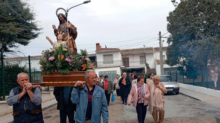 Mures no abandona a su patrón en su día