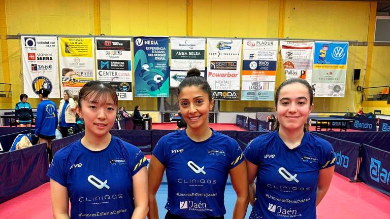 El Hujase Jaén y el Clíniqas.com dominan sus grupos de tenis de mesa y se clasifican para la fase final