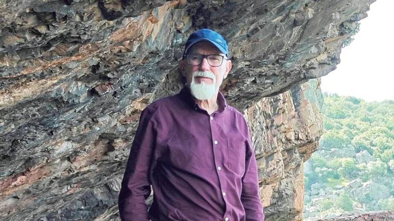 Antonio García Alcaide: “En EnSueña Jaén 7 se verá la relevancia de la Cueva de los Muñecos de la mano de Rosario Pardo”