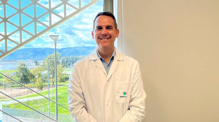 <i>Doctor José Ángel. / Quirónsalud Córdoba.</i>