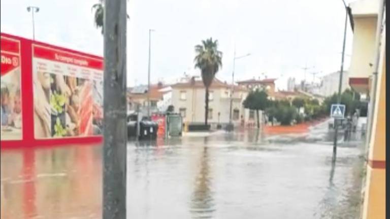 Las fuertes lluvias dejan anegadas varias calles del “Nuevo Martos”