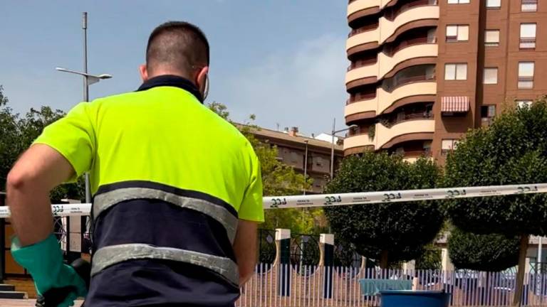 El Ayuntamiento despliega un dispositivo especial de limpieza tras las Cruces de Mayo