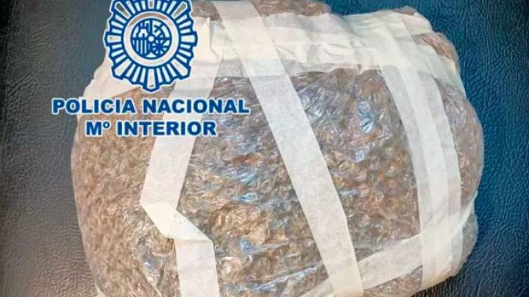 Detenido con casi medio kilo de cogollos de marihuana en Almería