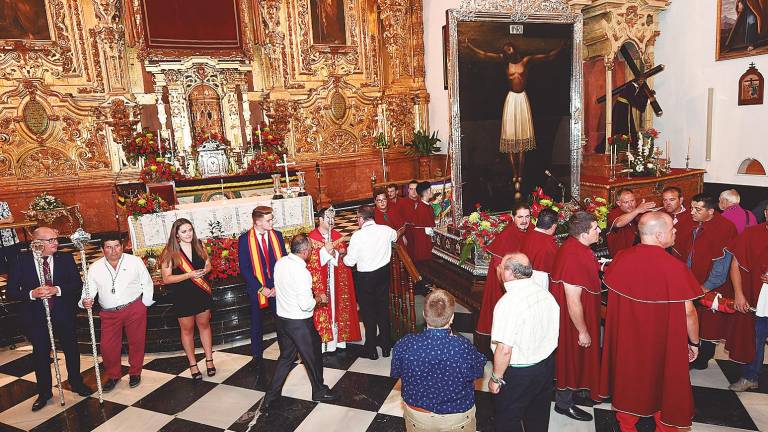 Homenaje al Cristo de Burgos