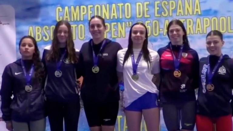 Aurora Martínez se baña en plata en el Campeonato de España de Natación