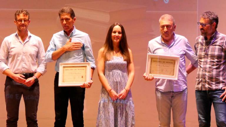 Villacarrillo rinde homenaje a la educación y el aprendizaje