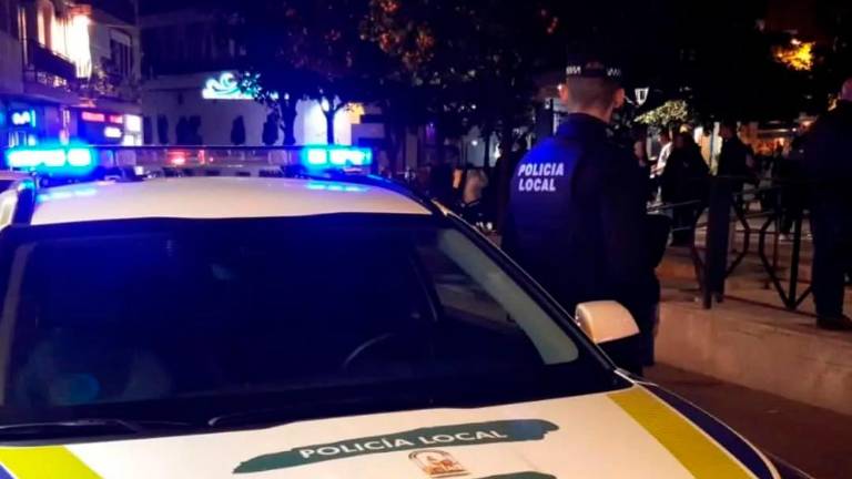 Causa daños en una casa tras un accidente en Bailén y se da la fuga