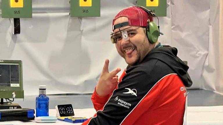Carlos Linares apunta alto y regresa a la selección española