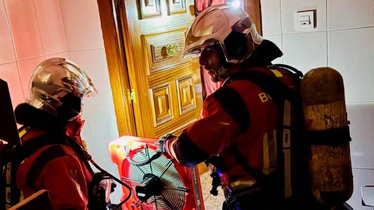 Incendio en una vivienda de Torredelcampo por fuego en una lavadora