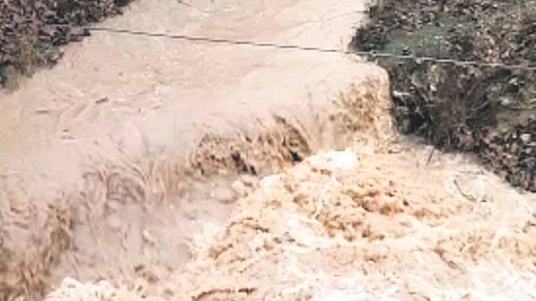 FOTOGALERÍA - VÍDEO: 48 horas de vendaval y jarreando agua