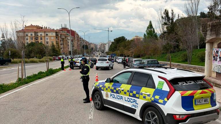 La campaña de uso de cinturones y SRI cierra con 52 personas denunciadas