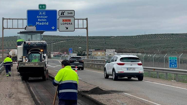 Comienzan las obras de reparación de la A-4, a su paso por Lopera, Bailén y Santa Elena